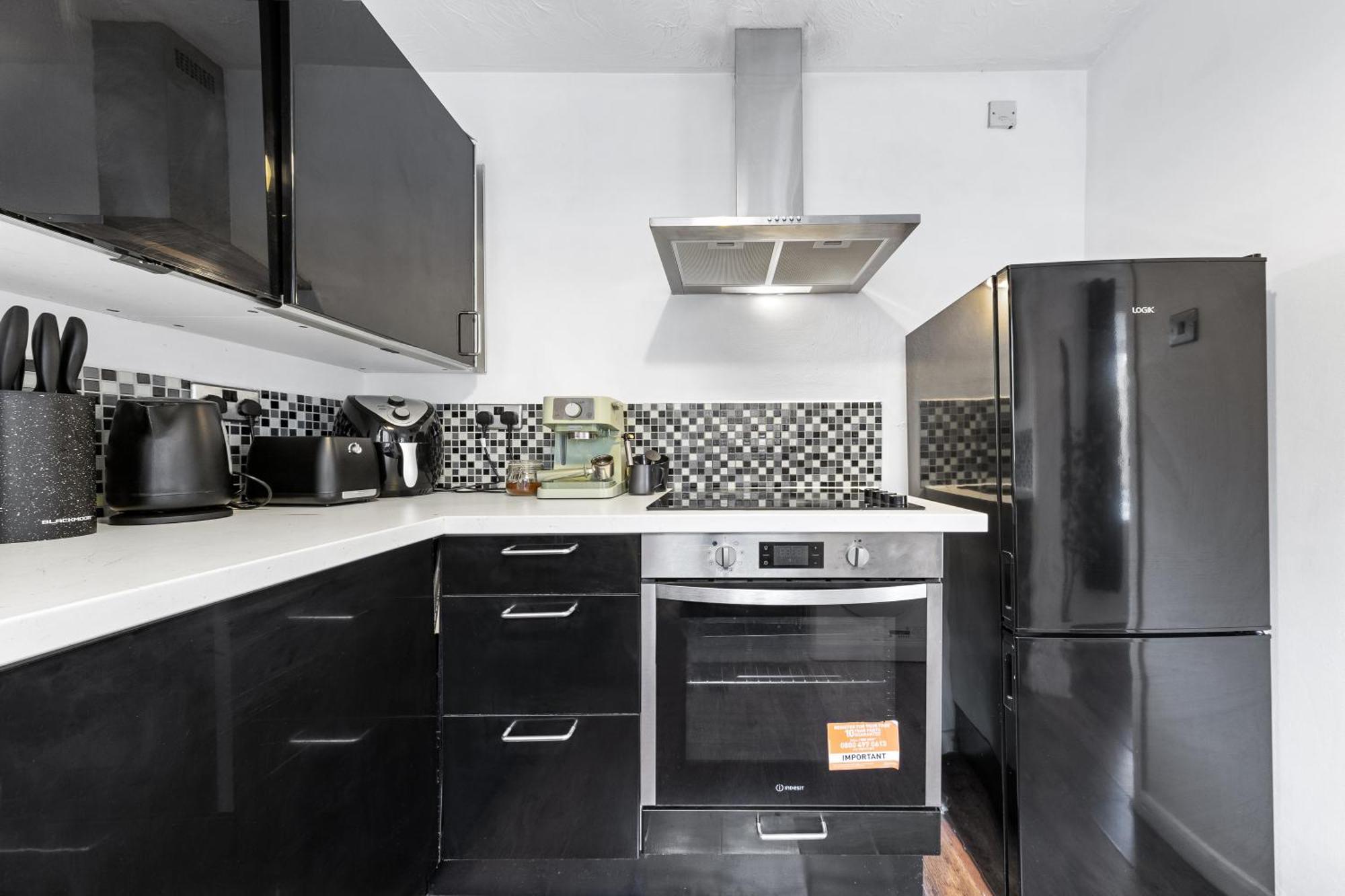 Quirky Canary 2Bed, Free Parking, Smart Tv & Games Лондон Экстерьер фото