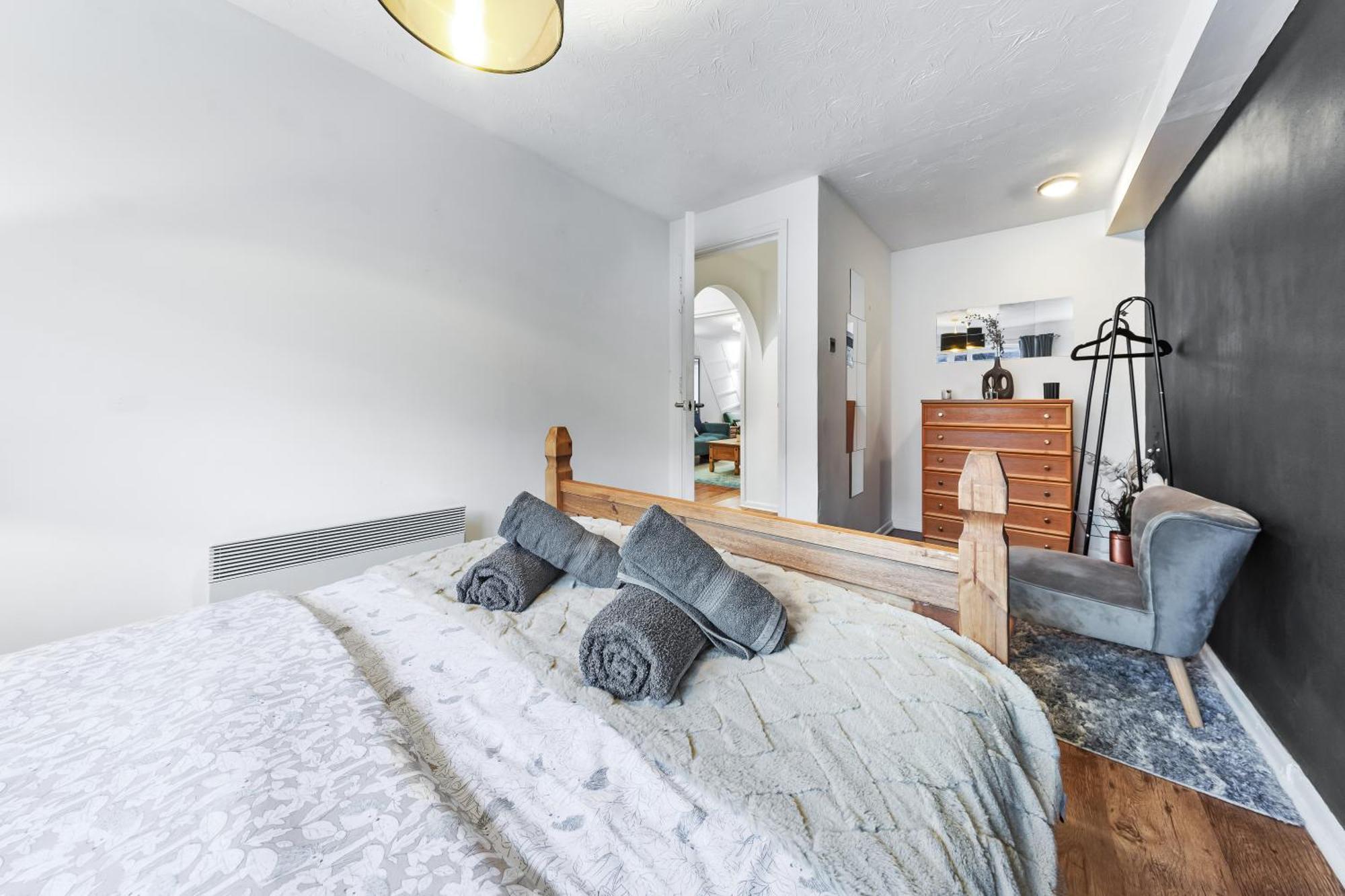 Quirky Canary 2Bed, Free Parking, Smart Tv & Games Лондон Экстерьер фото