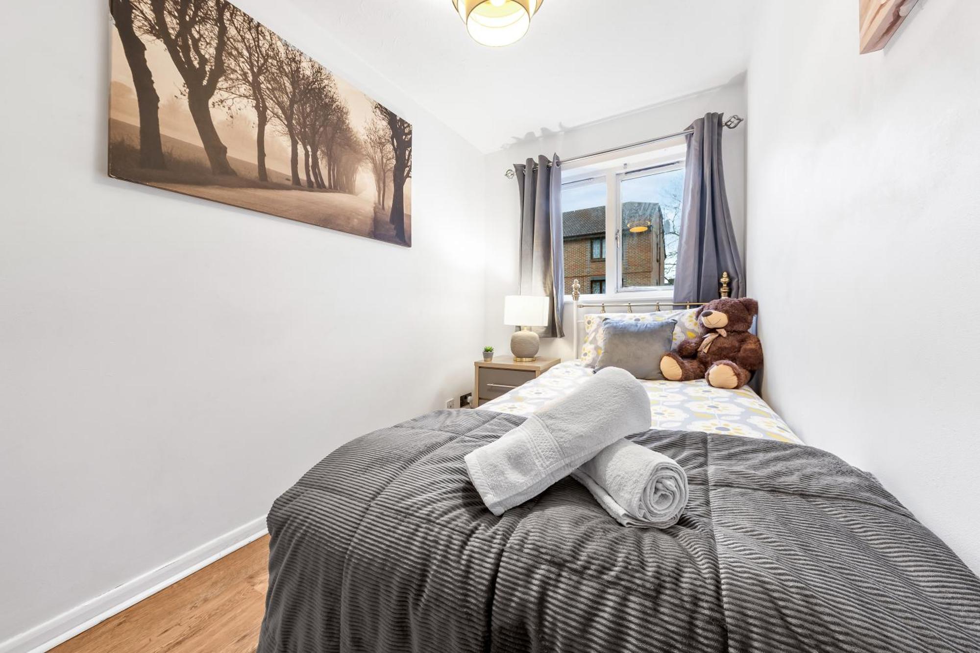 Quirky Canary 2Bed, Free Parking, Smart Tv & Games Лондон Экстерьер фото