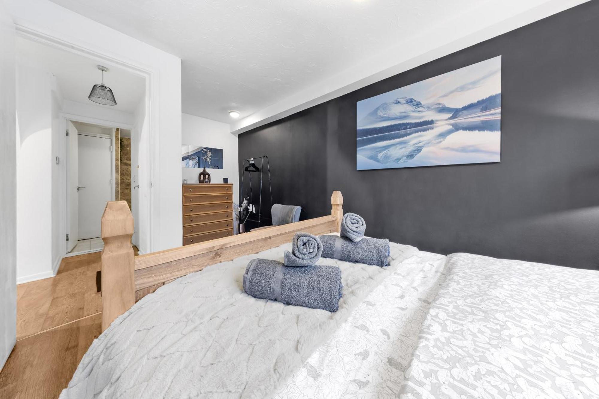 Quirky Canary 2Bed, Free Parking, Smart Tv & Games Лондон Экстерьер фото