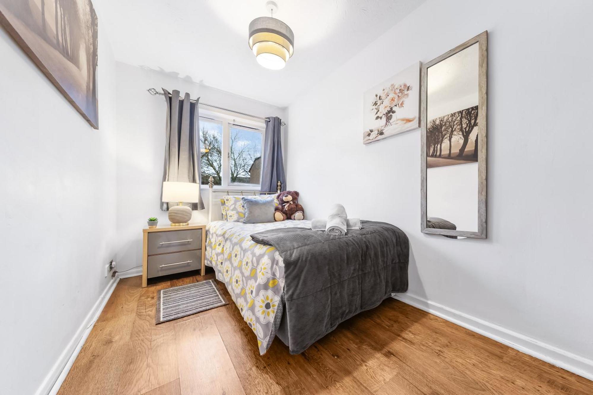 Quirky Canary 2Bed, Free Parking, Smart Tv & Games Лондон Экстерьер фото